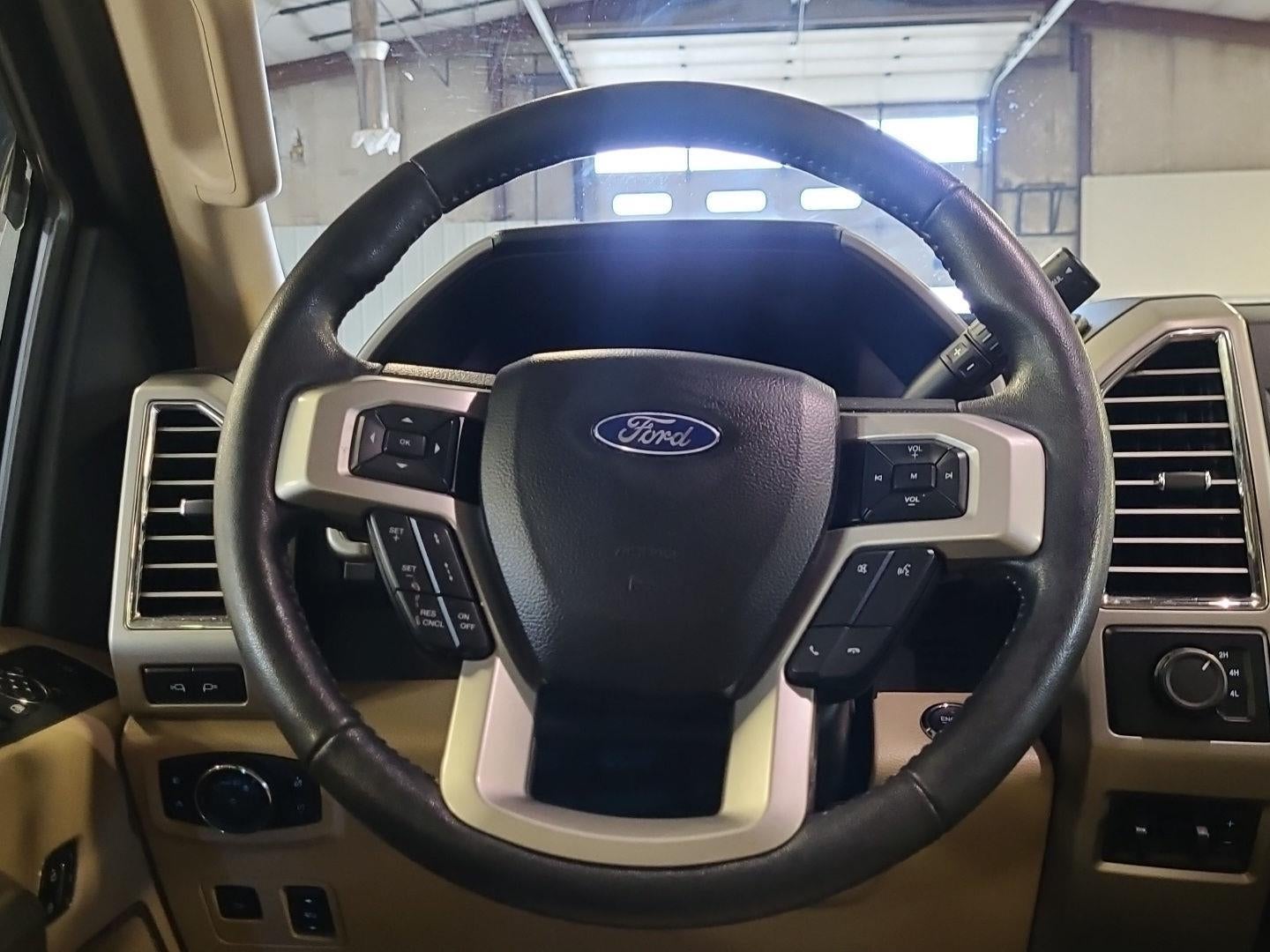 2017 Ford Super Duty F-250 SRW Lariat