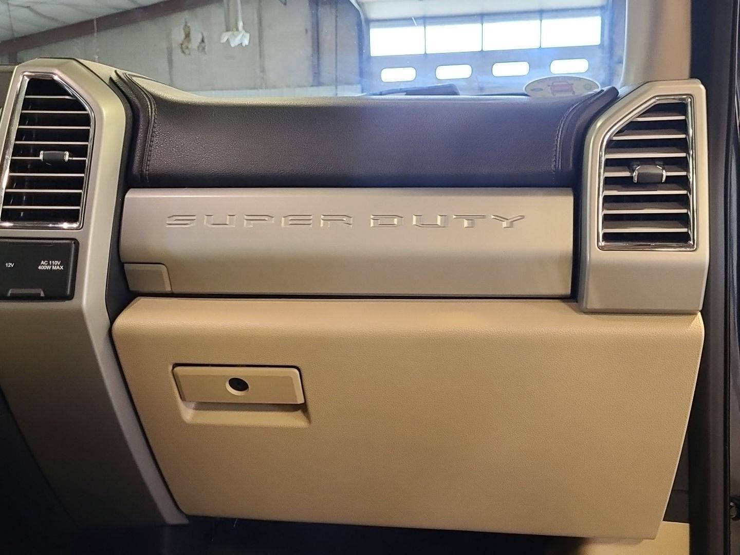 2017 Ford Super Duty F-250 SRW Lariat