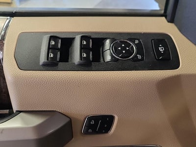 2017 Ford Super Duty F-250 SRW Lariat