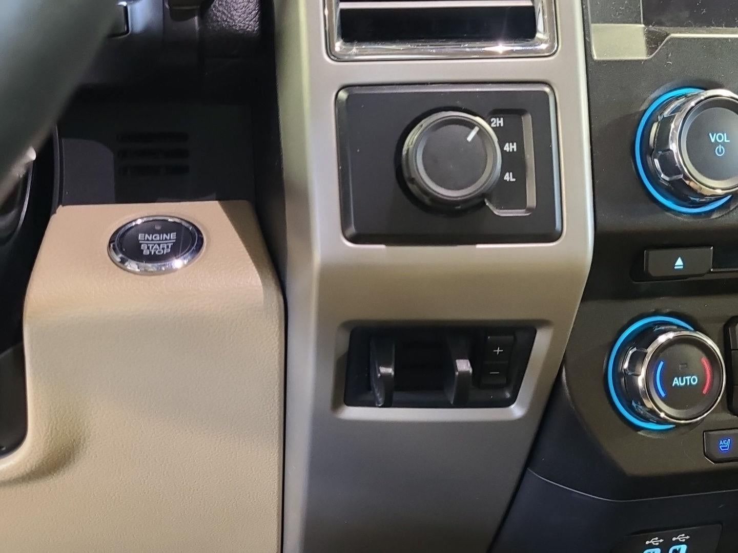 2017 Ford Super Duty F-250 SRW Lariat