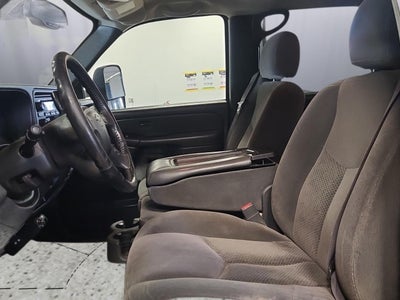 2005 Chevrolet Silverado 2500 HD LS