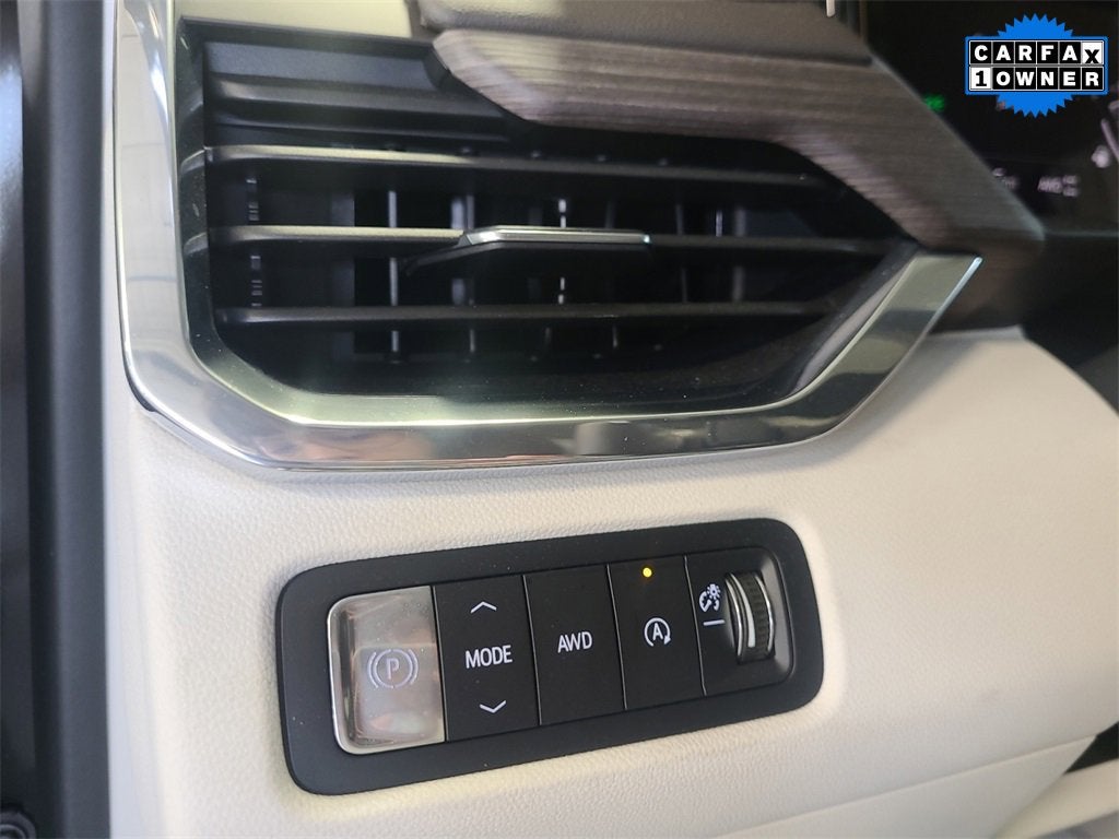 2025 GMC Acadia Denali