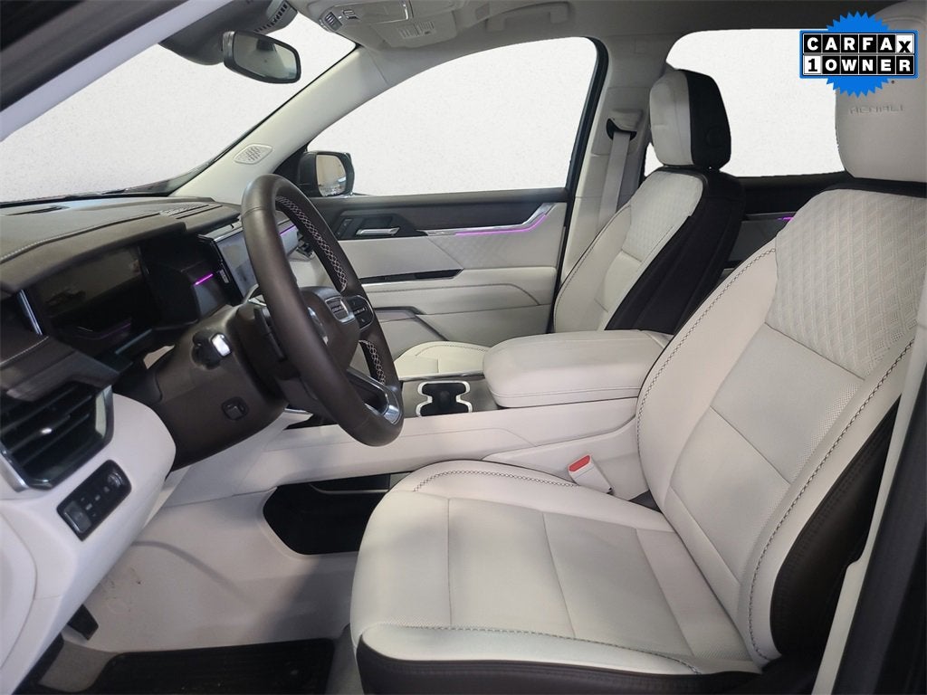 2025 GMC Acadia Denali