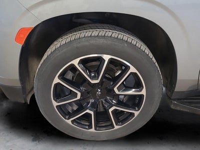 2023 Chevrolet Suburban RST