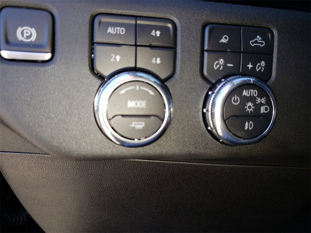 2025 GMC Sierra 3500 HD SLT