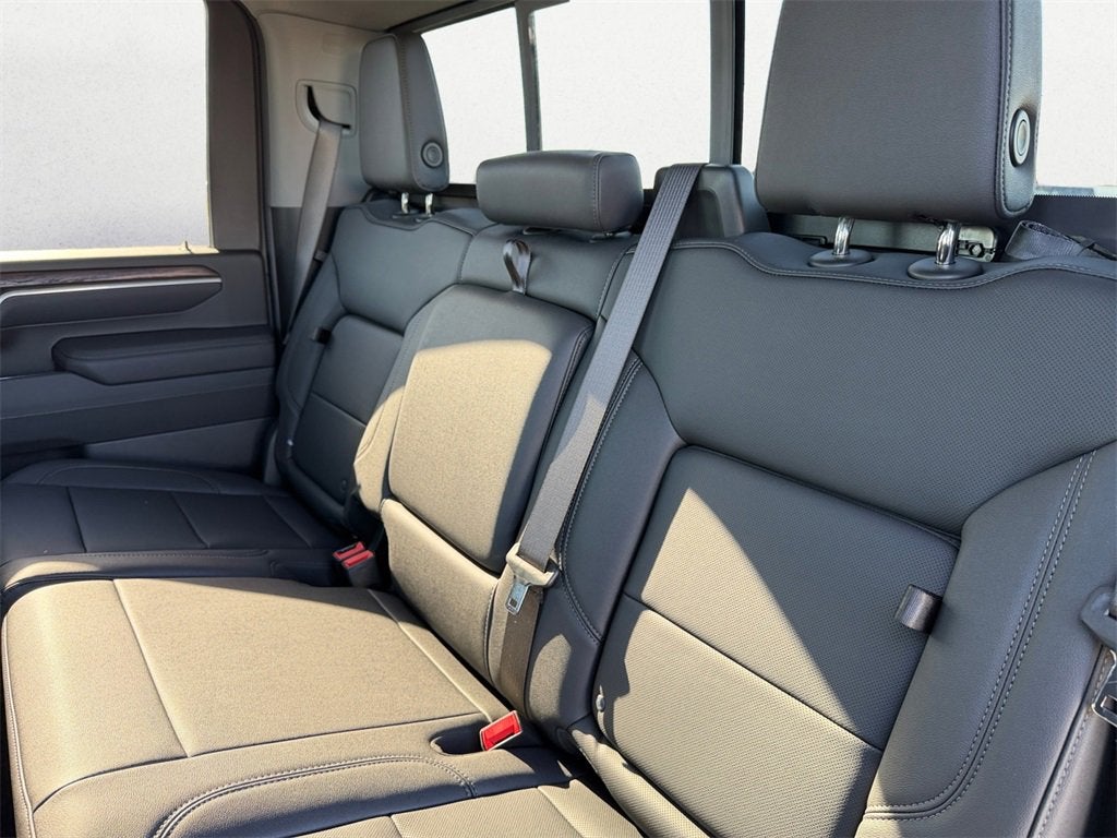 2025 GMC Sierra 3500 HD SLT