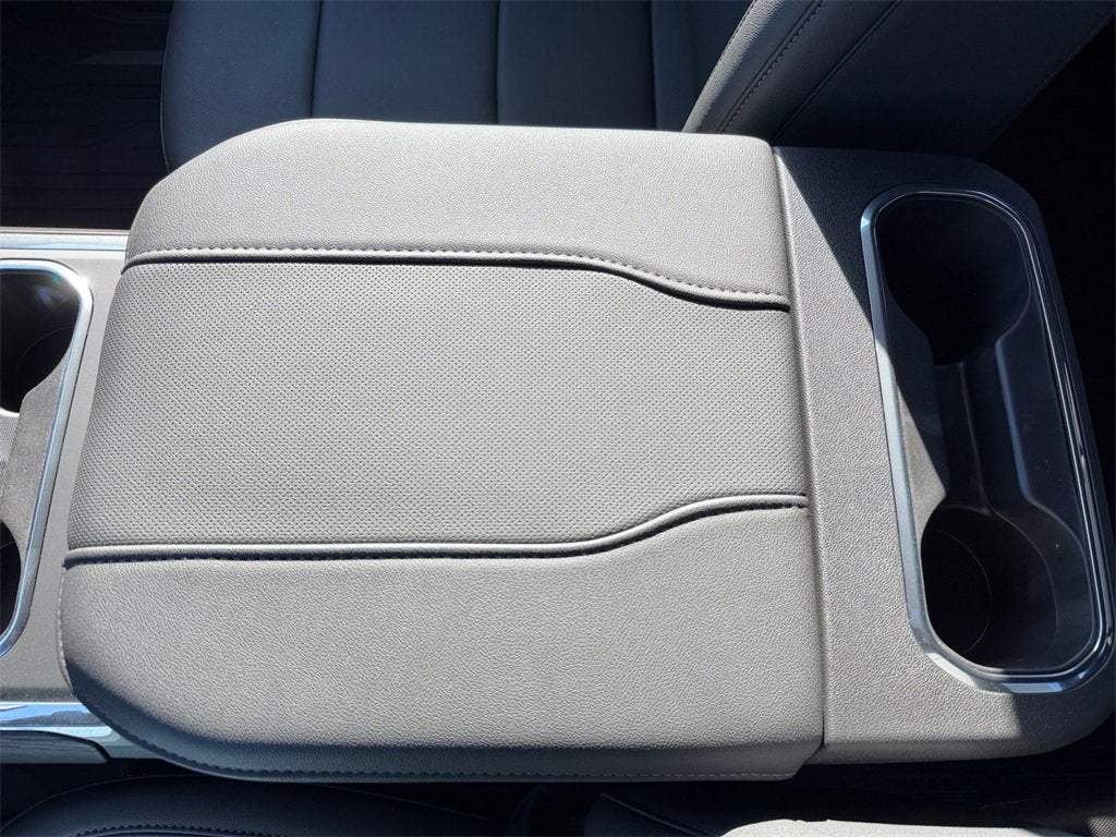 2025 GMC Sierra 3500 HD SLT