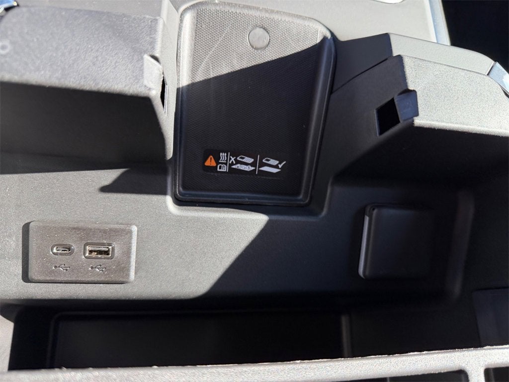 2025 GMC Sierra 3500 HD SLT