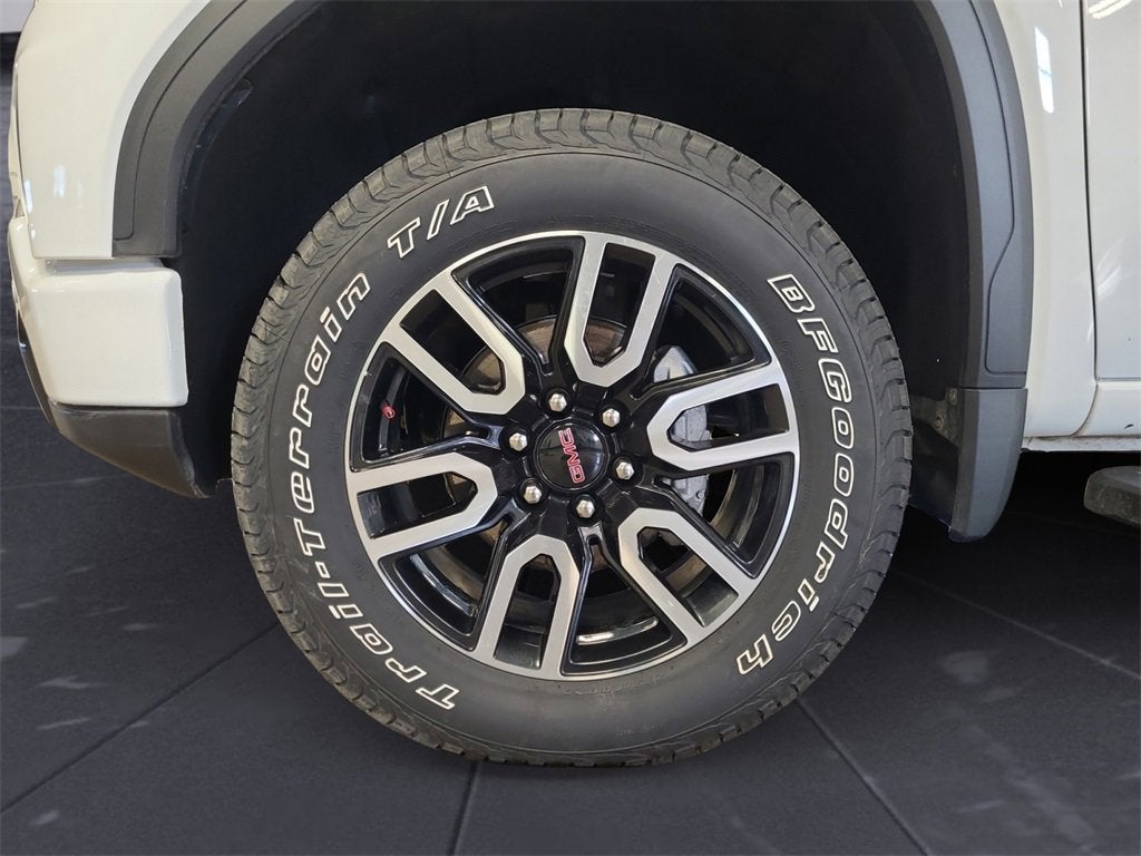 2025 GMC Sierra 1500 AT4