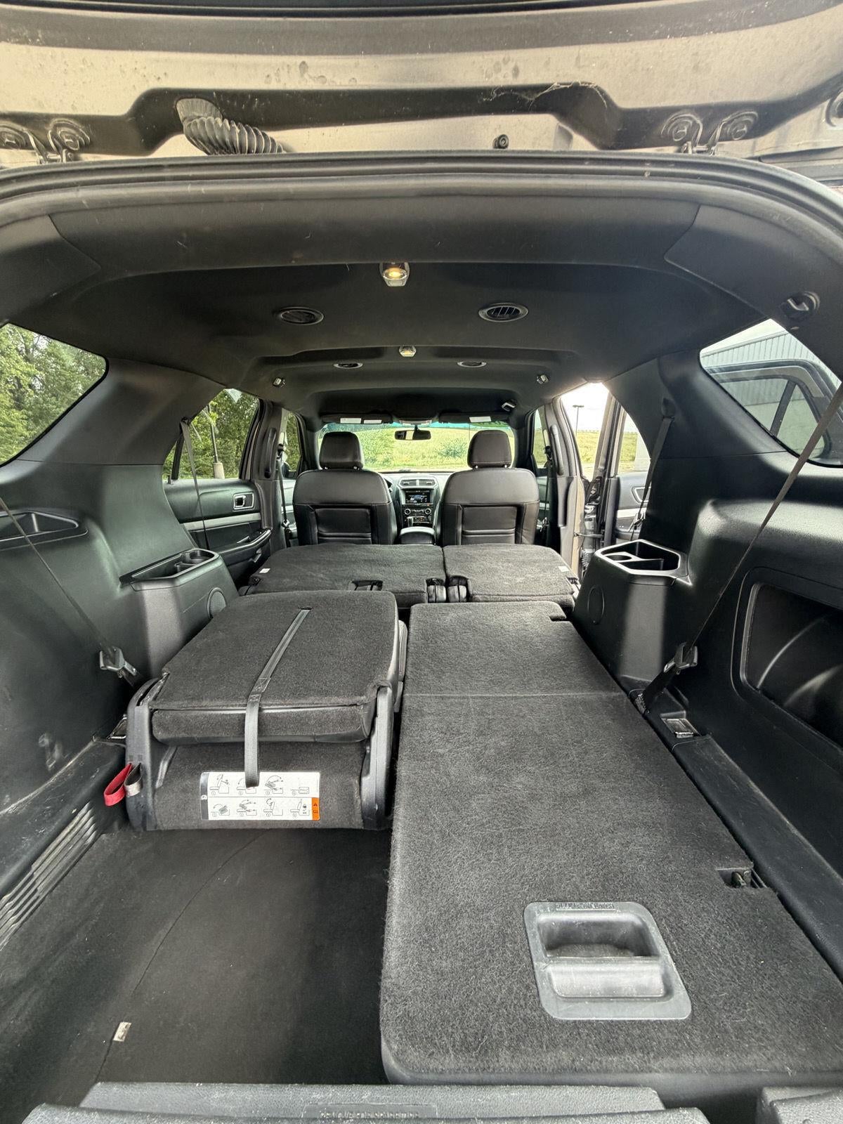 2016 Ford Explorer XLT 27