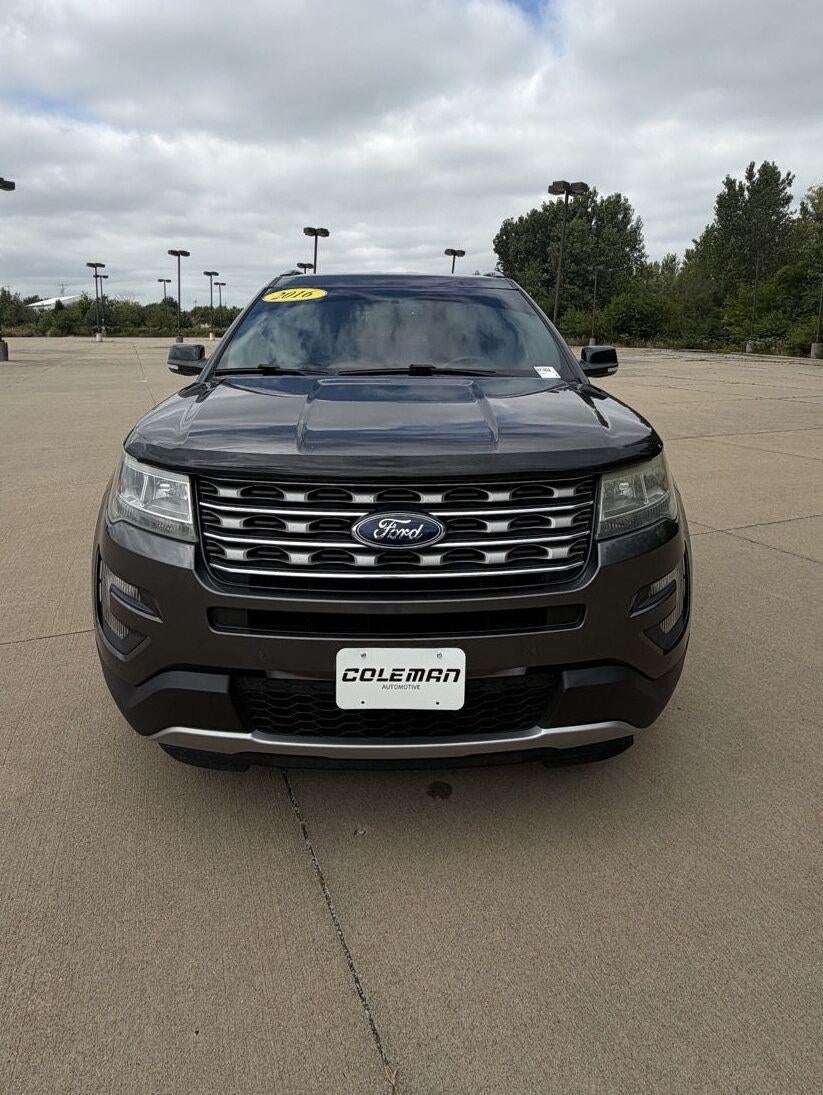 2016 Ford Explorer XLT 34