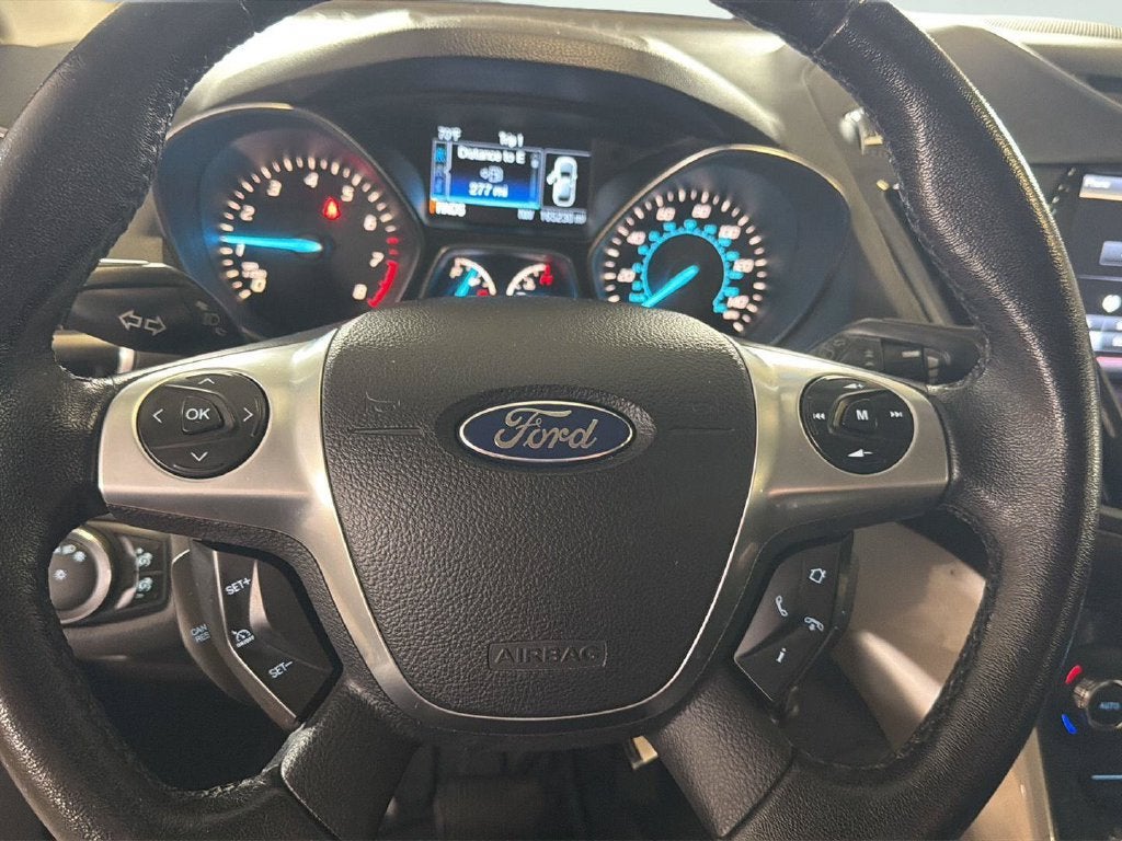 2013 Ford Escape SEL 34