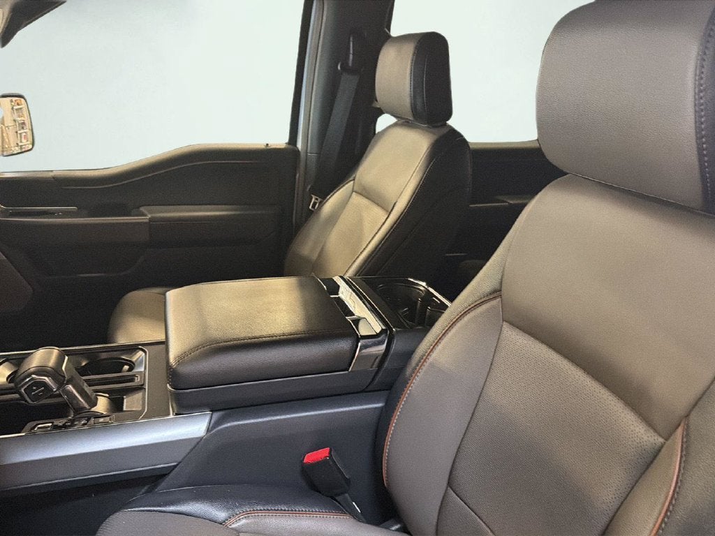 2025 Ford F 150 LARIAT 40