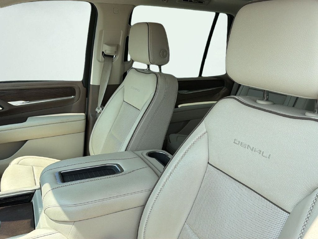 2021 GMC Yukon Denali 45