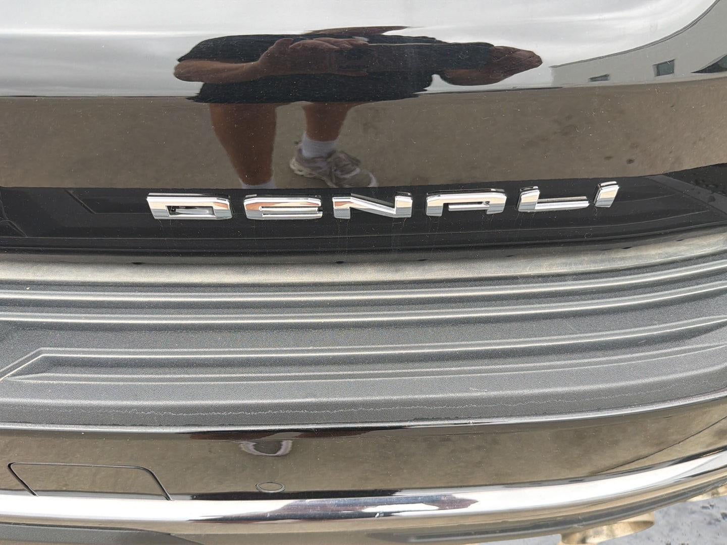 2024 GMC Yukon Denali Ultimate