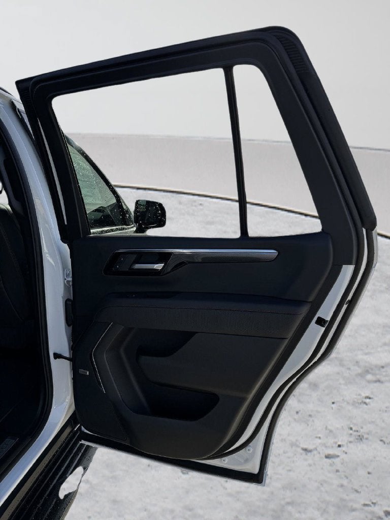 2027 Chevrolet Tahoe RST 32