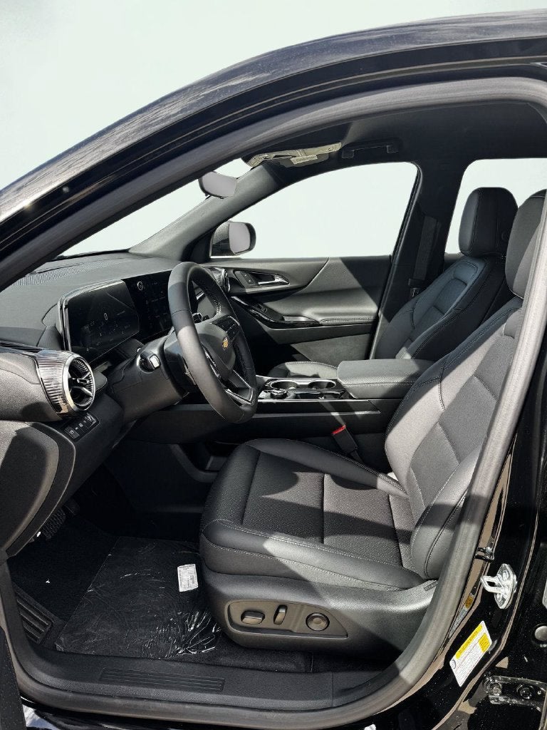 2027 Chevrolet Equinox LT 44