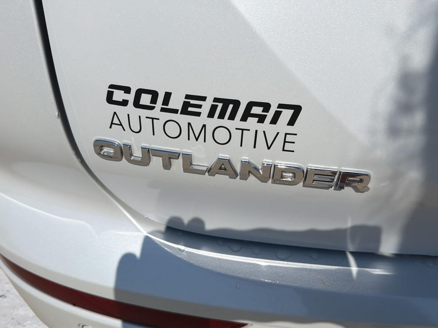 2024 Mitsubishi Outlander SE