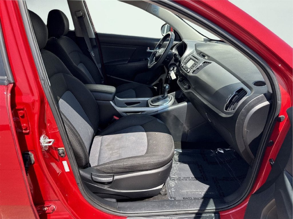 2015 Kia Sportage LX 32