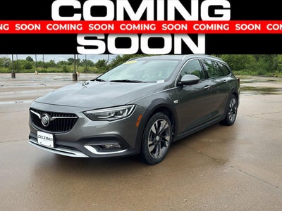 2019 Buick Regal TourX Essence