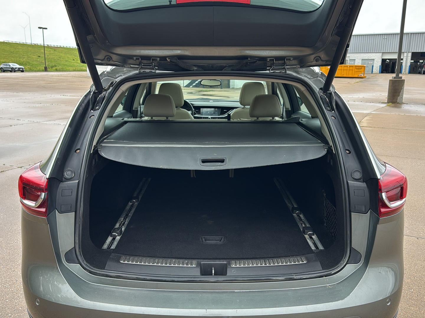 2019 Buick Regal TourX Essence 23