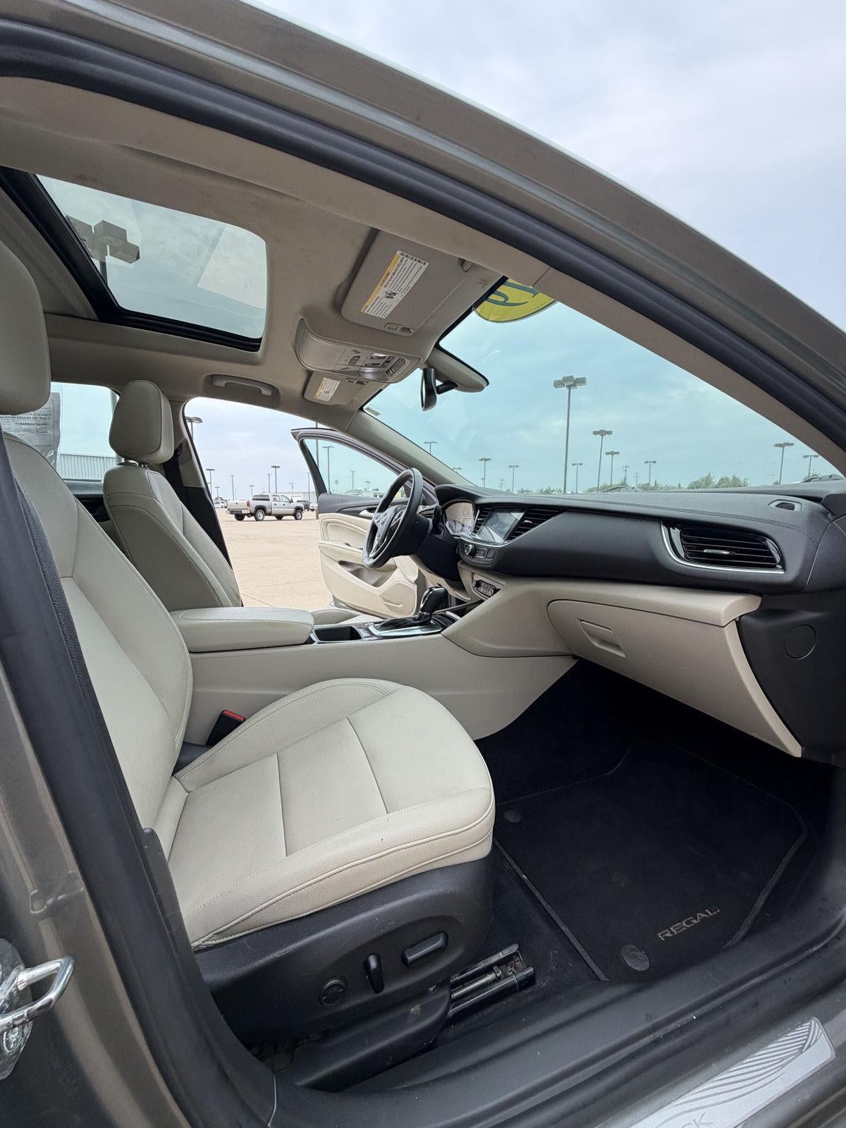 2019 Buick Regal TourX Essence 25