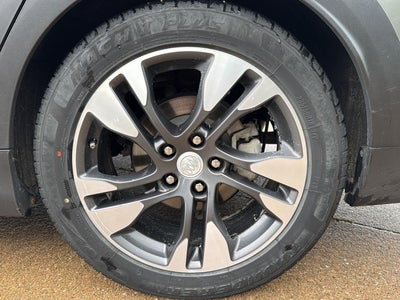 2019 Buick Regal TourX Essence