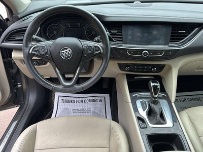 2019 Buick Regal TourX Essence