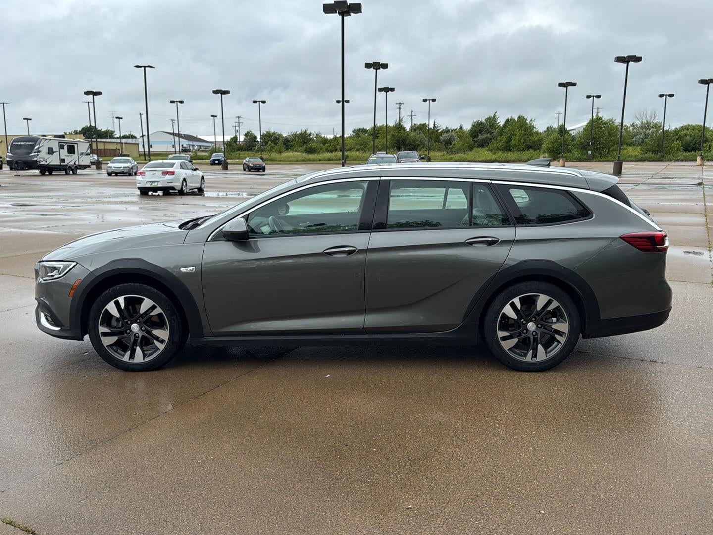 2019 Buick Regal TourX Essence