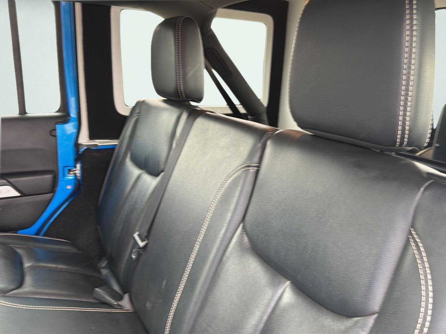 2014 Jeep Wrangler Unlimited Polar Edition