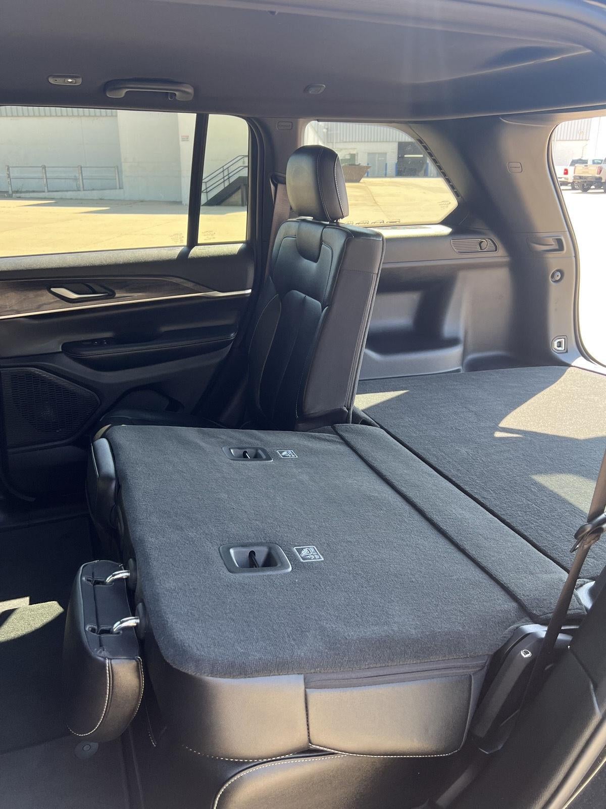 2024 Jeep Grand Cherokee Limited 17