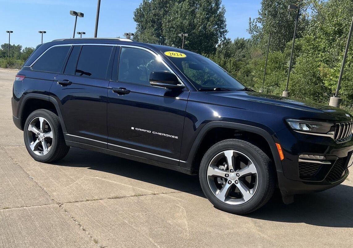 2024 Jeep Grand Cherokee Limited 24