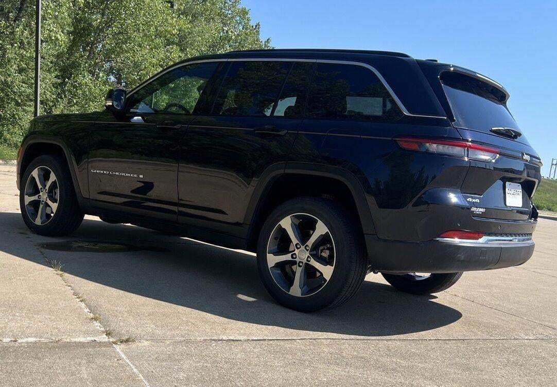 2024 Jeep Grand Cherokee Limited 25