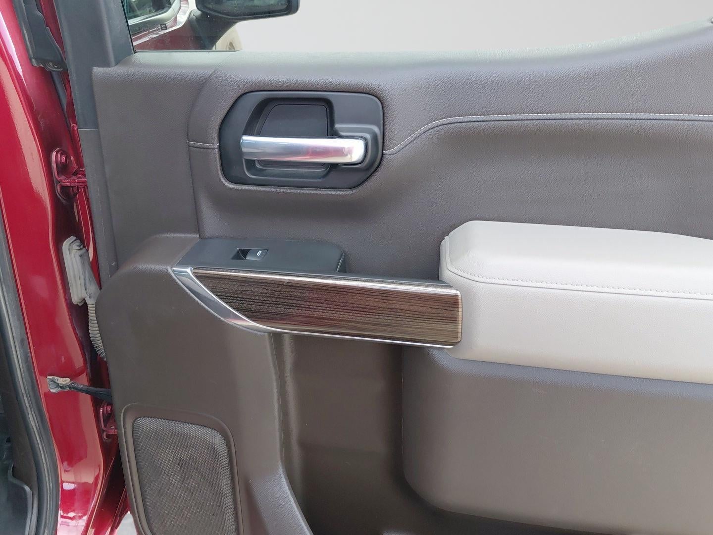 2020 Chevrolet Silverado 1500 RST 17