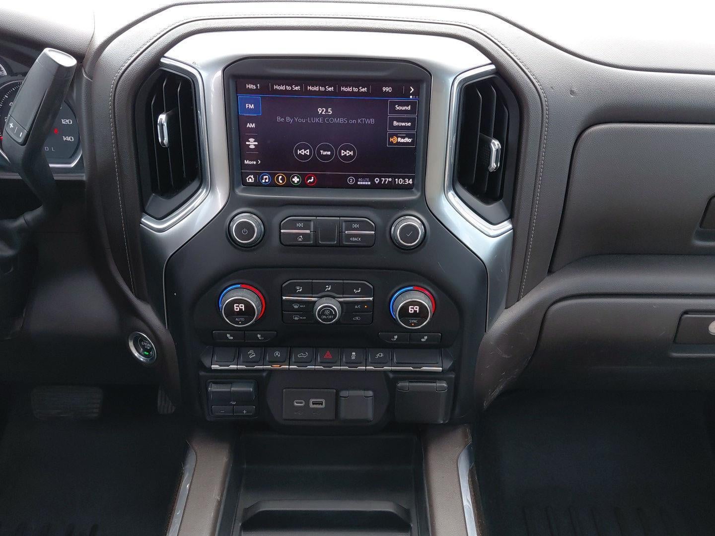 2020 Chevrolet Silverado 1500 RST 42