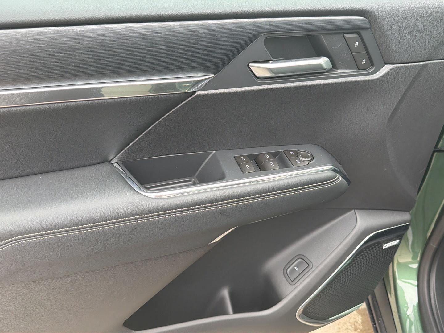 2027 GMC Acadia Elevation - Photo 10