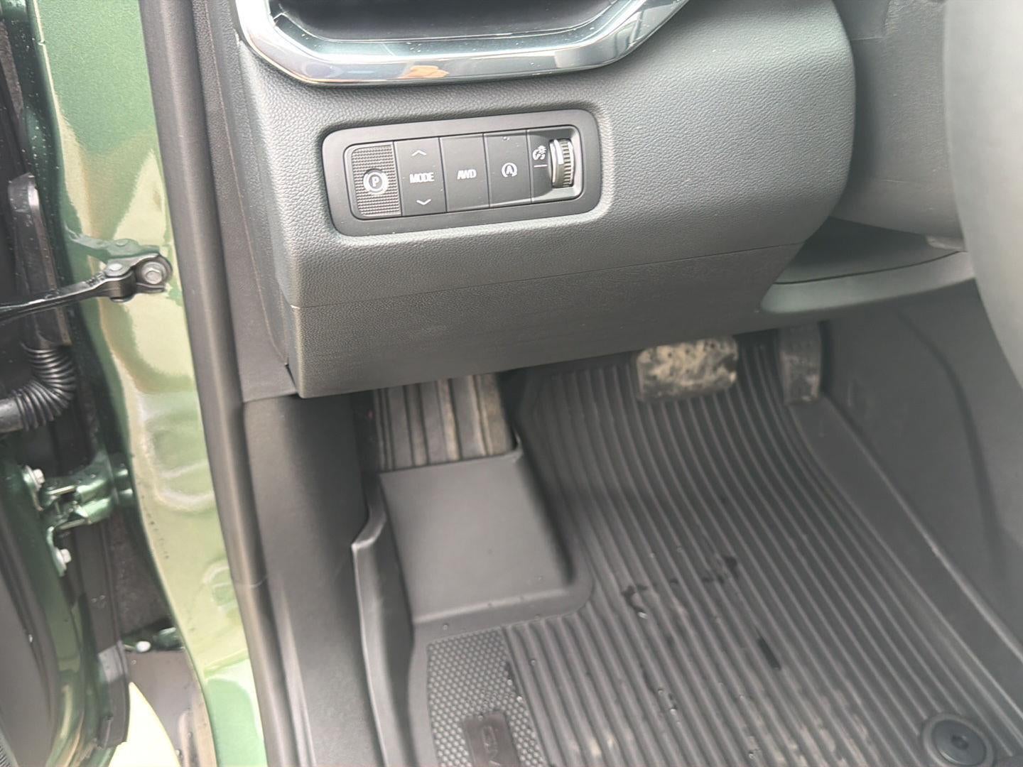 2027 GMC Acadia Elevation - Photo 11