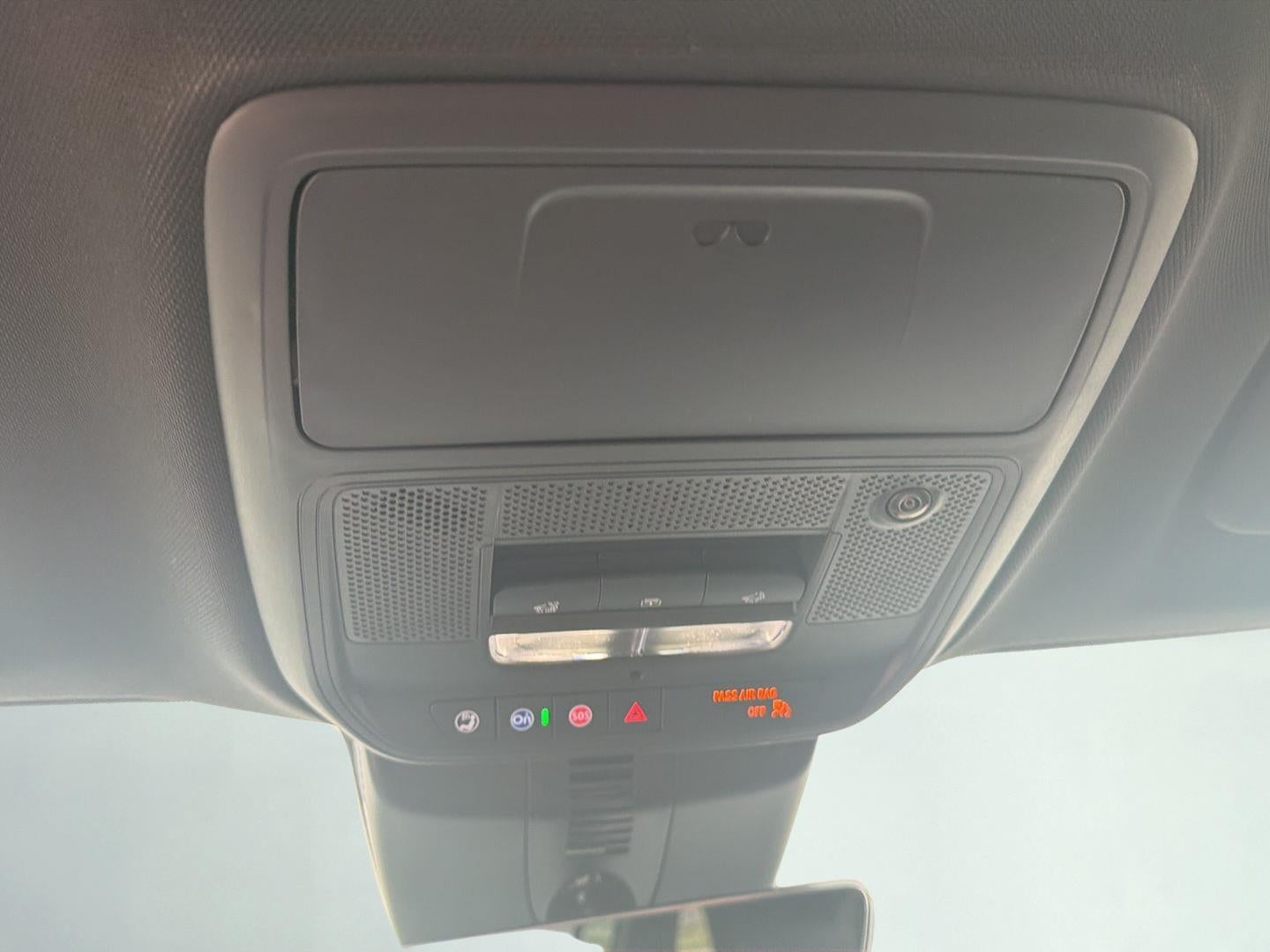 2027 GMC Acadia Elevation - Photo 17