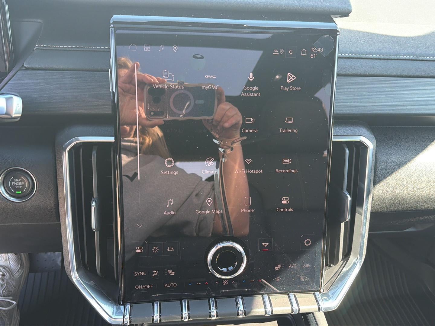 2027 GMC Acadia Elevation