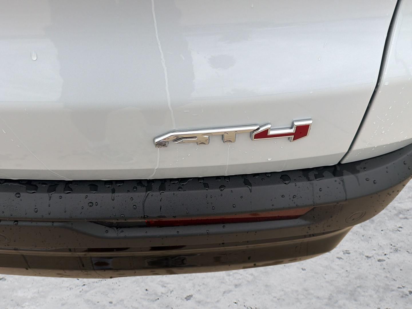 2027 GMC Acadia AT4