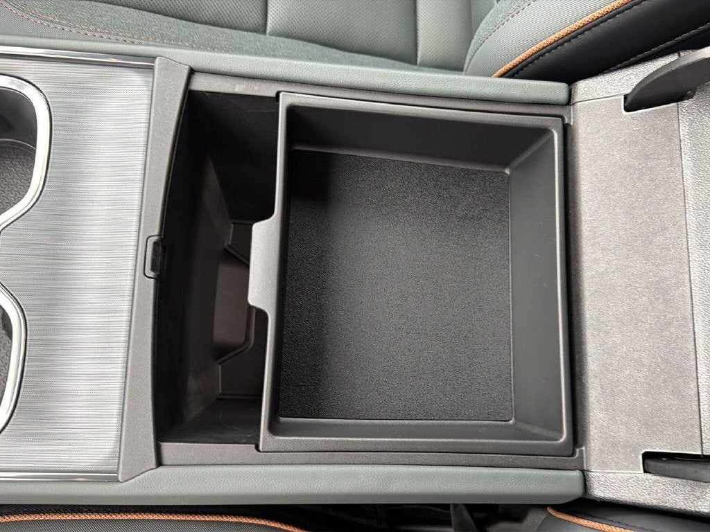 2027 GMC Acadia AT4 41