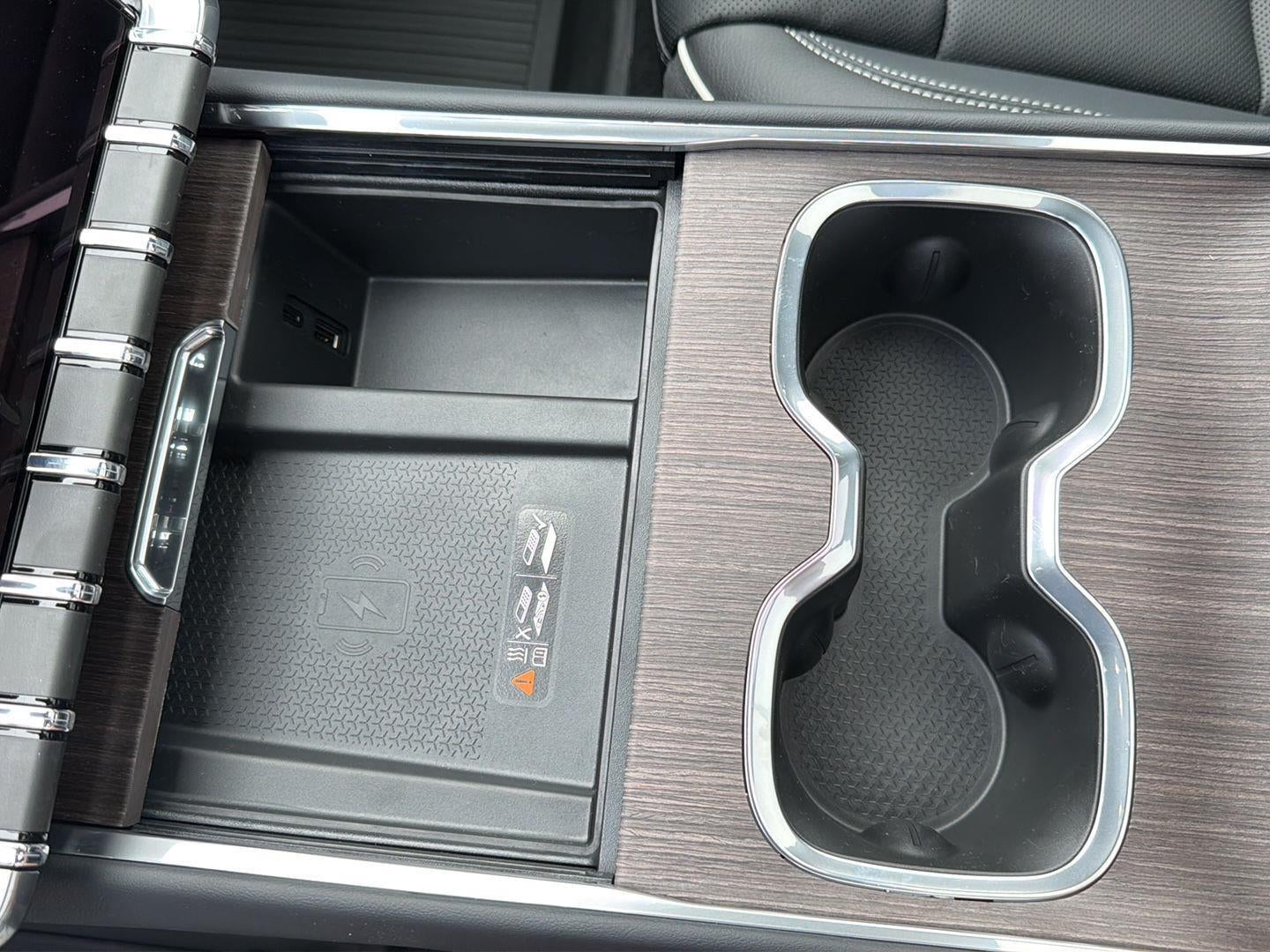 2027 GMC Acadia Denali