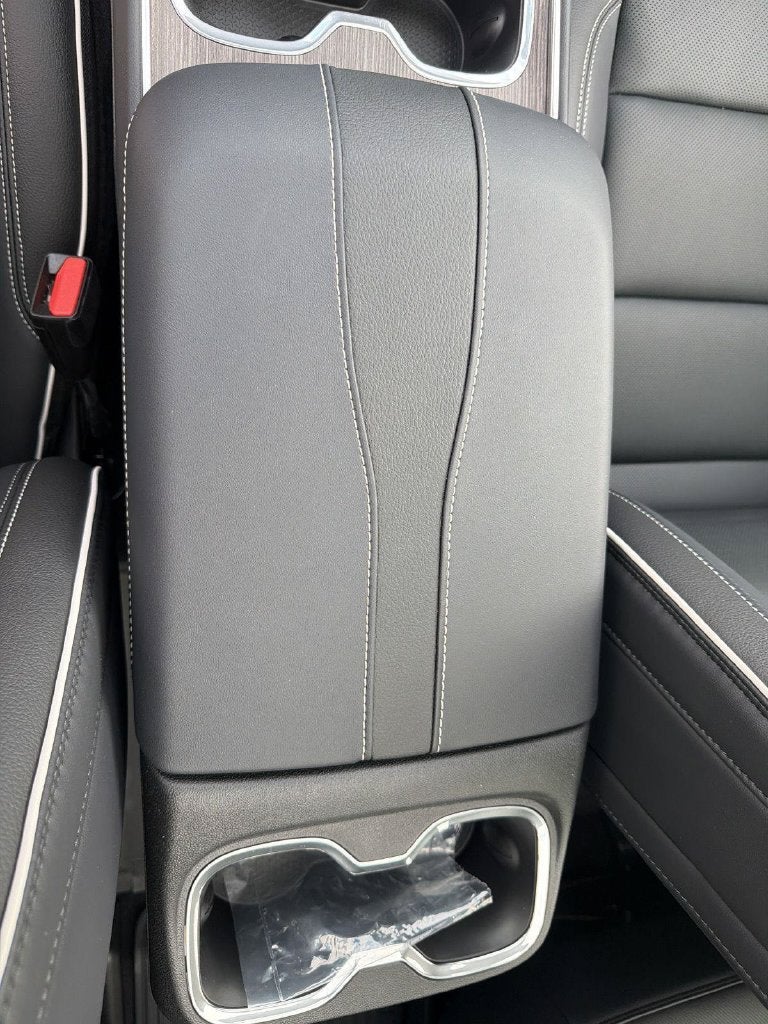 2027 GMC Acadia Denali 42