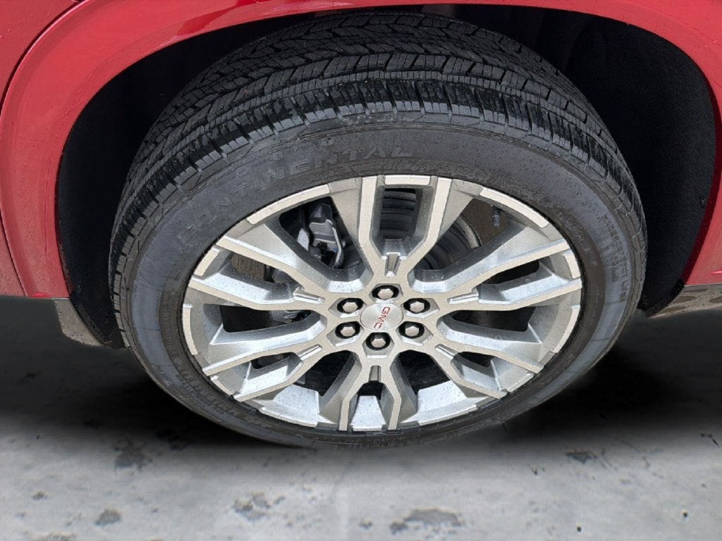 2027 GMC Acadia Denali