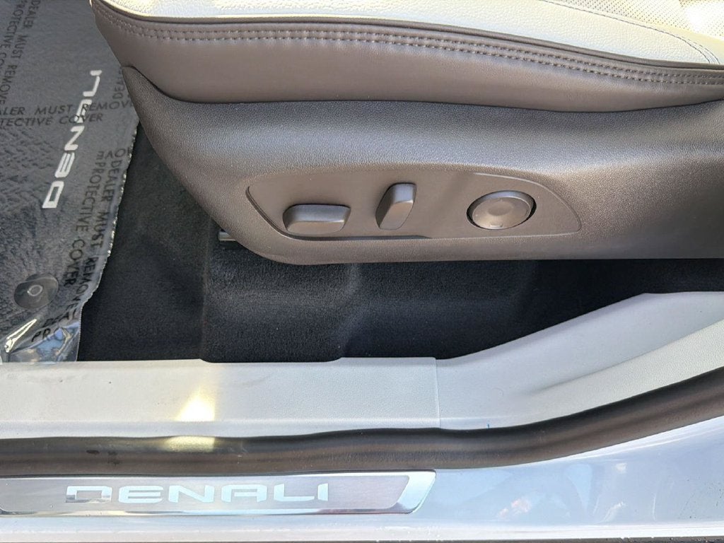 2027 GMC Acadia Denali