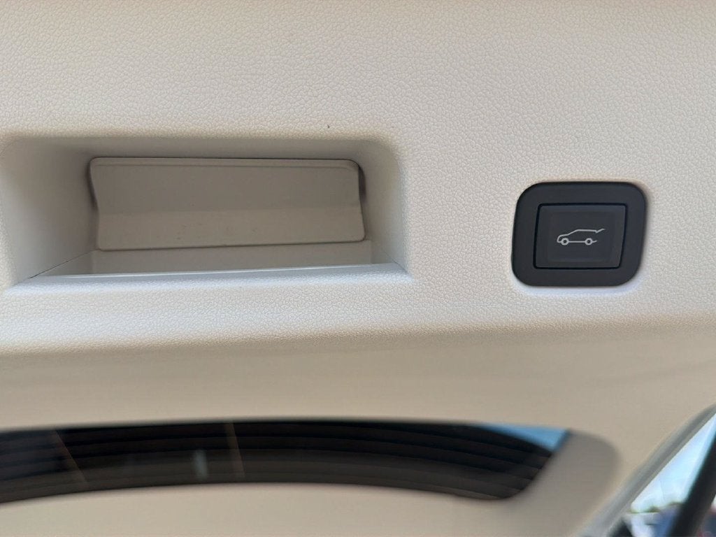2027 GMC Acadia Denali
