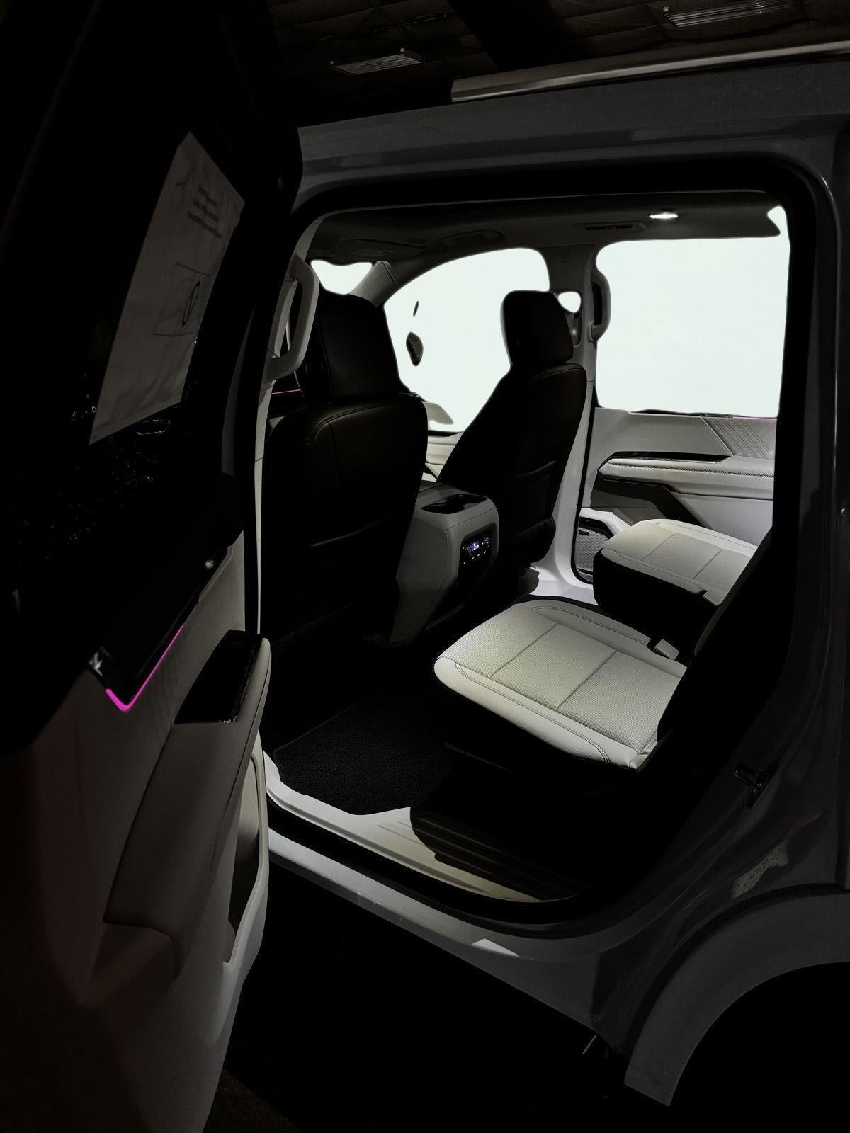 2027 GMC Acadia Denali Ultimate