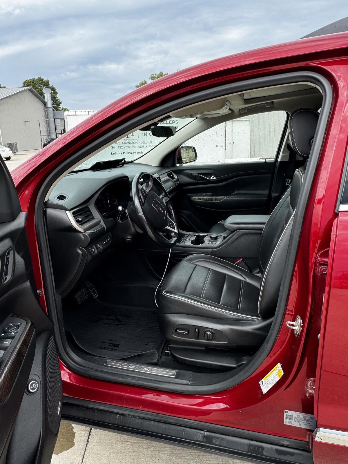 2021 GMC Acadia Denali 11
