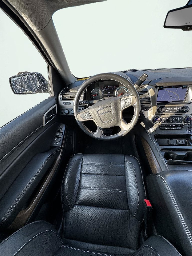 2018 GMC Yukon Denali 12