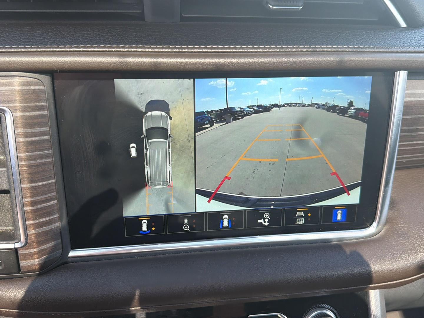 2024 GMC Yukon XL Denali 17